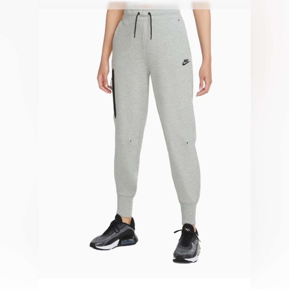 Nike Tech Fleece Windrunner Sweatpants